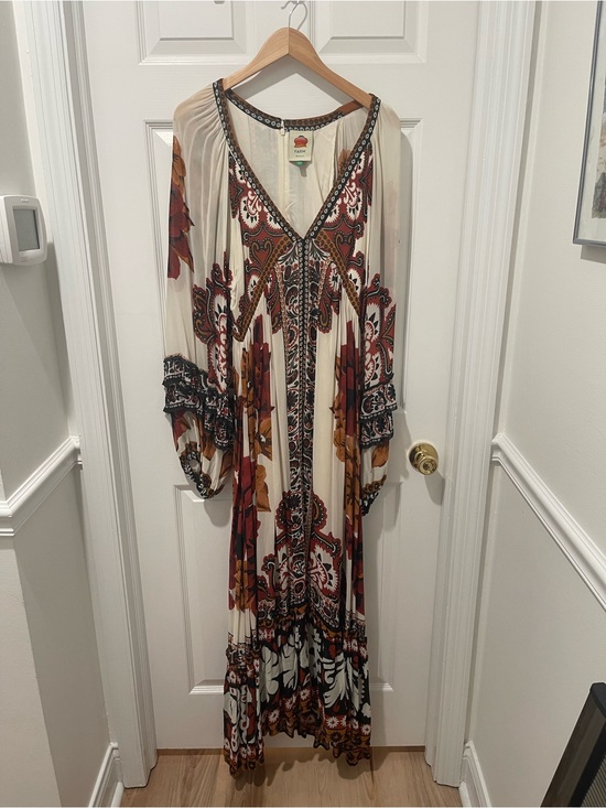 FARM Rio Dresses & Skirts - FARM Rio Cream Maxi Dress with Rust and Brown Paisley Print